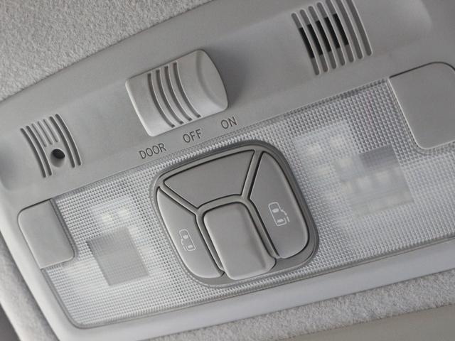 0561141A30260205W00412.jpg