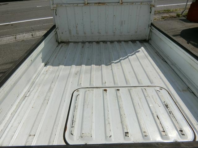 9900026A30250709W00205.jpg
