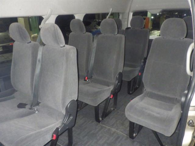 23154811_carP_l_4.jpg