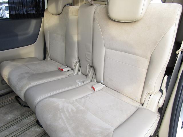 0403558A30241205W00712.jpg