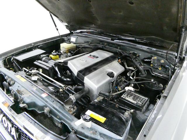0580567A30260211W00216.jpg
