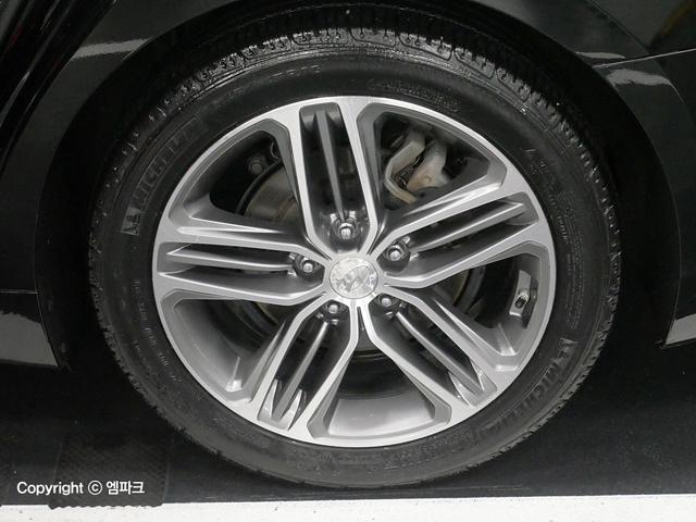 3051500623R17.jpg