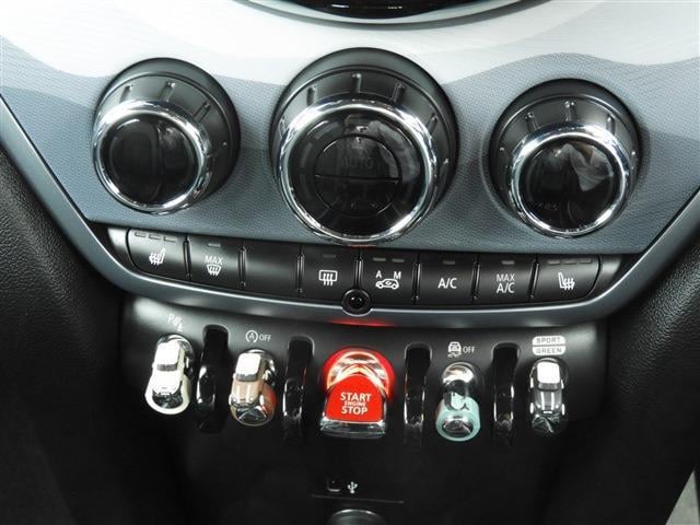 22f01d98ab592bb0cb32a8ecfe9a6c8e.jpg