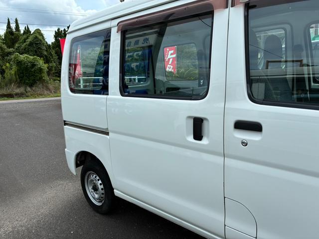 0840149A30251004W00102.jpg