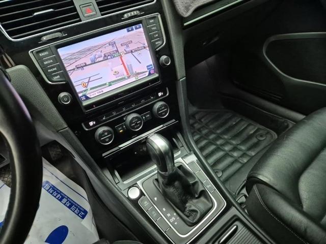 5111003001R10.jpg