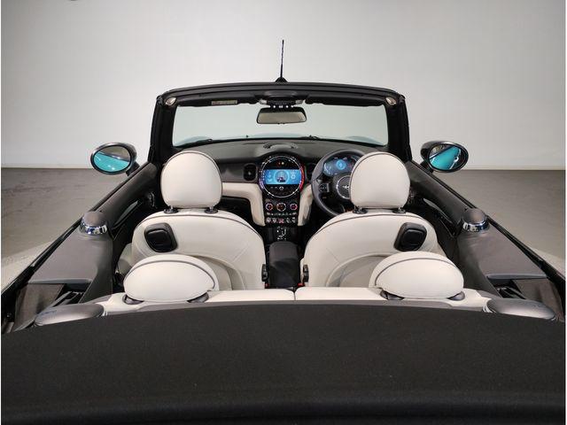 04c3506b5c8176adf84fbfcc068ffdf9.jpg