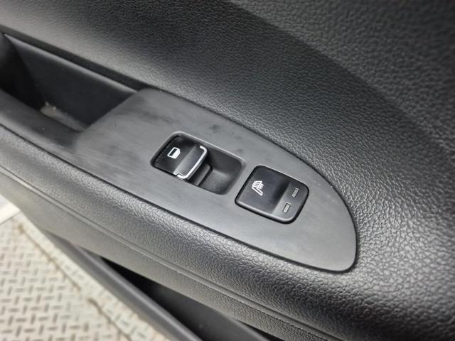 5111001463R19.jpg
