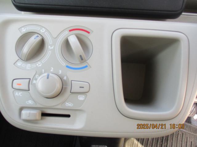 0802982A30250422W00112.jpg