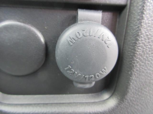 0504235A30250121W00412.jpg
