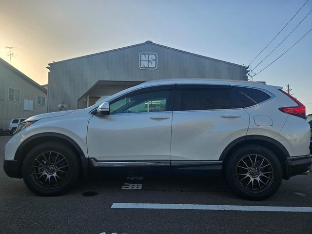 1157622A30251214W00102.jpg