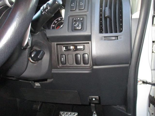 0800019A30251123W00117.jpg