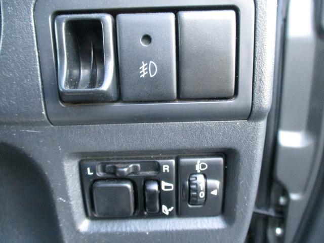 0900754A30250216W00417.jpg