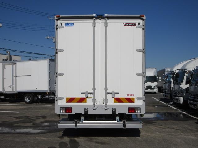 055ac585cb50832e5c1b02e95cd1dd91.jpg