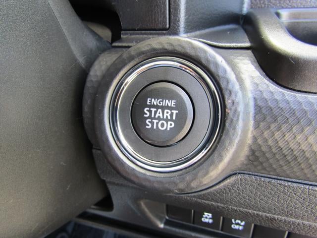0403558A30250924W00217.jpg