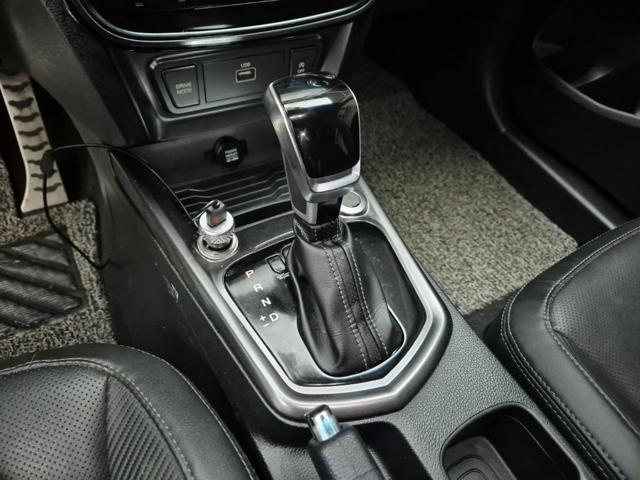 5111001384R8.jpg