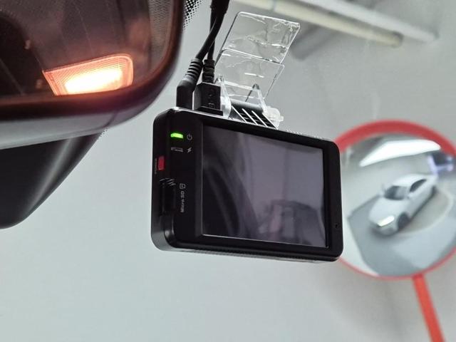 5111001506R16.jpg