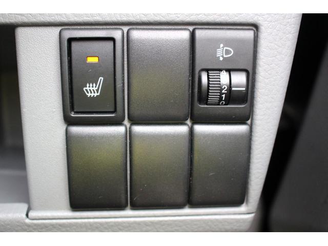 0310496A30251004W00106.jpg