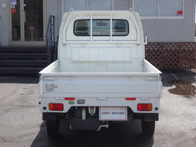 0509025A30260327W00212.jpg