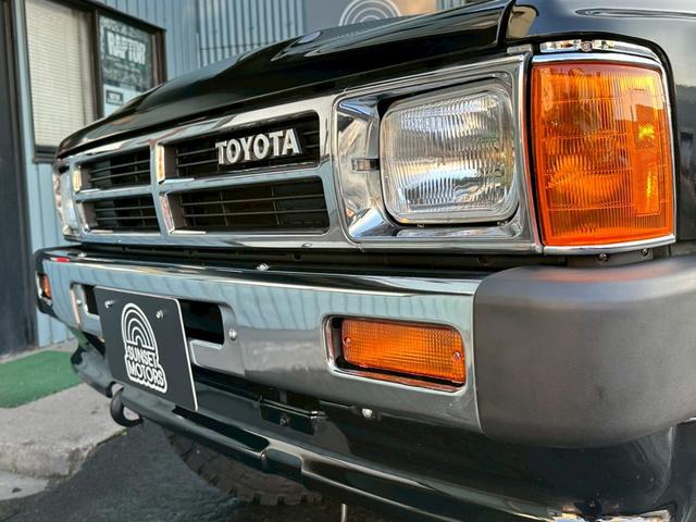 0904001A30251128W00106.jpg