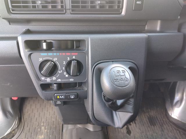 0541551A30251016W00210.jpg