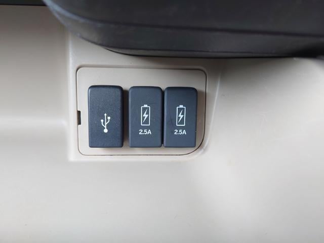 0520351A30251221W00116.jpg