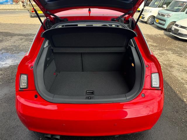 1002477A30260201W00314.jpg