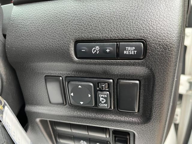 0500199A30251125W00114.jpg