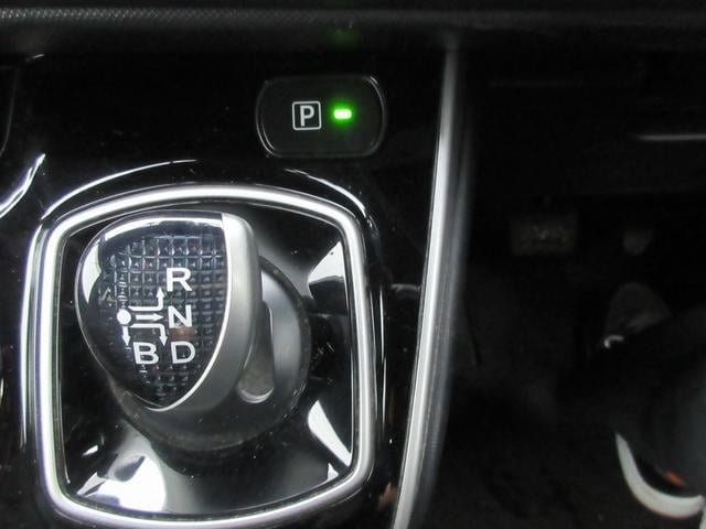 0520129A30251014W00306.jpg