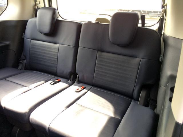 0541173A30260213W00111.jpg