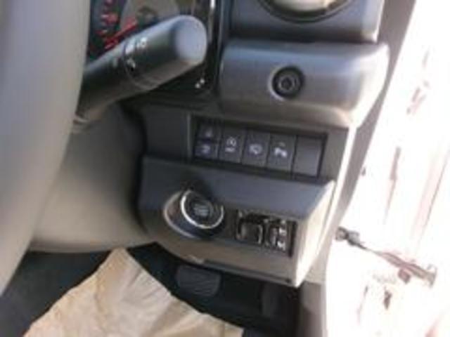 9030835A30260321W00115.jpg