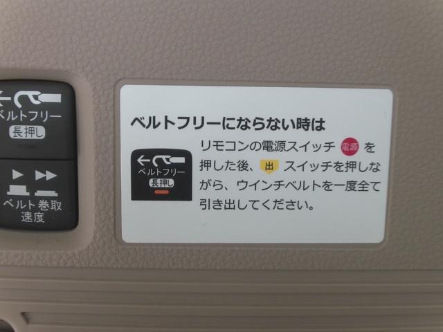 0704130A30260329W00116.jpg