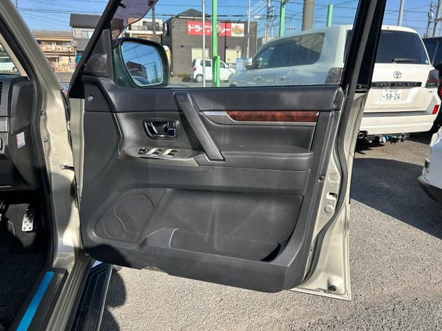 0561411A30260117W00108.jpg