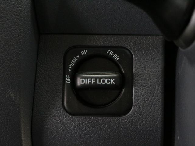 0207509A30260223W00219.jpg