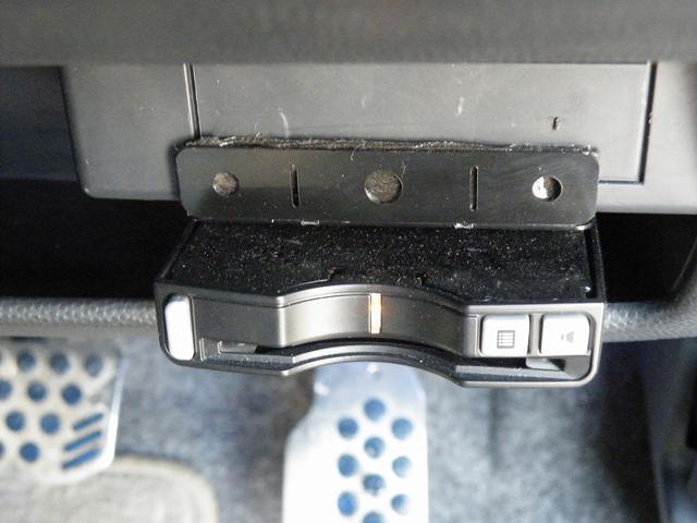 1001999A30250304W00106.jpg