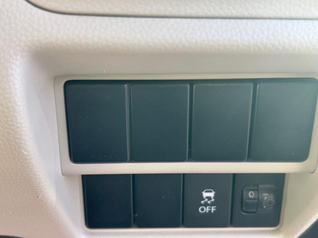0208323A30251101W00504.jpg