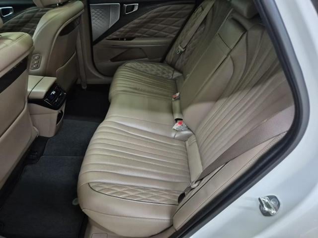 5081500257R12.jpg
