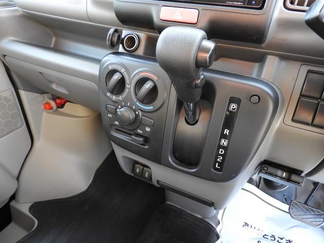 0561509A30260402W00215.jpg