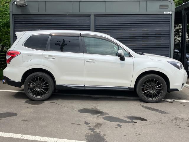 0302944A30250627W00113.jpg