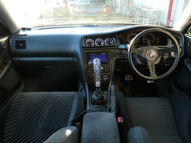 0404010A30251129W00102.jpg