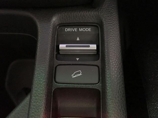 0201190A30250828W00116.jpg