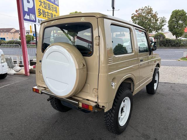 0703640A30251113W00109.jpg