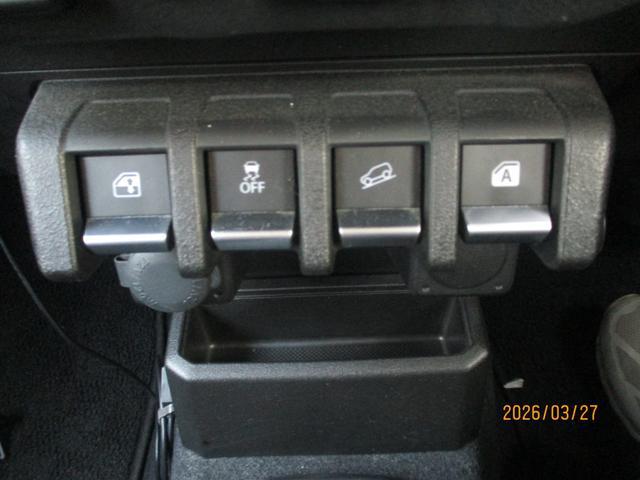 0802982A30260327W00317.jpg