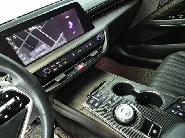 5081500383R10.jpg