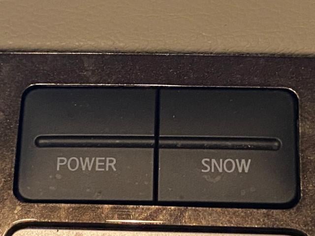 0404050A30230330W00119.jpg