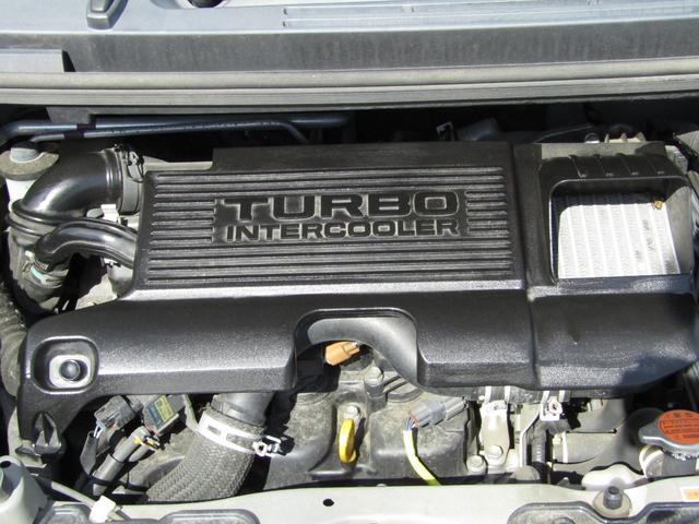 0903304A30251021W00317.jpg