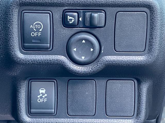 0505203A30260305W00210.jpg