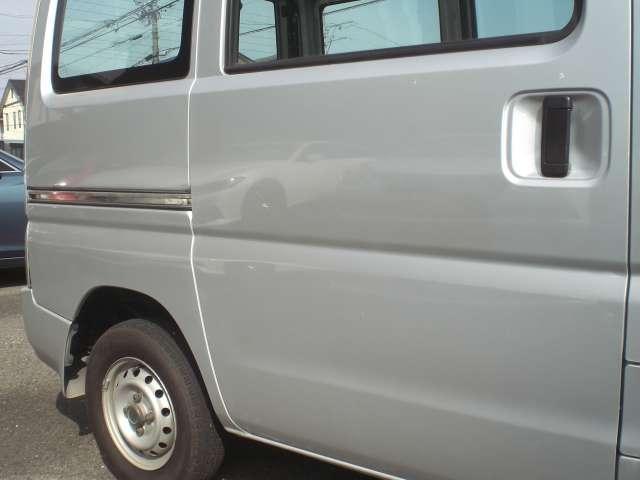 22248455_carP_l_11.jpg