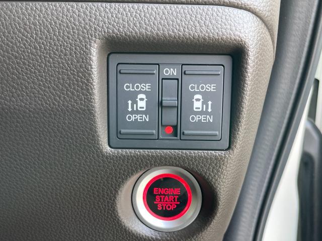 0123944A30250806W00213.jpg
