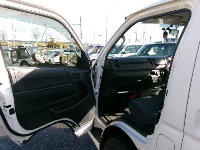 0900099A30251129W00113.jpg