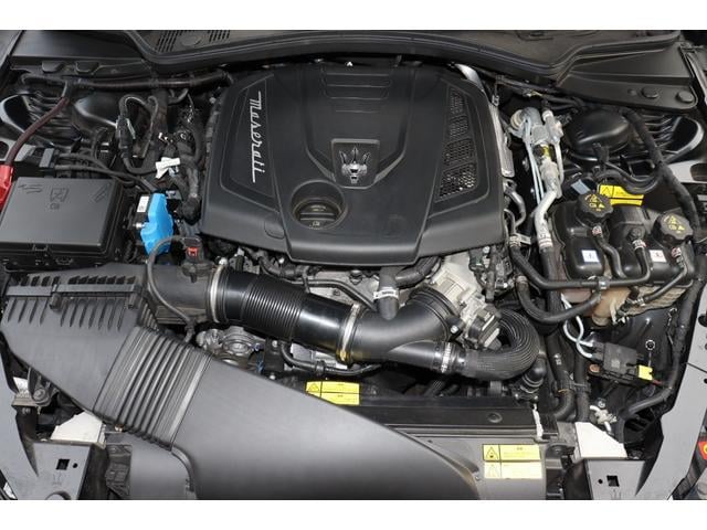 0570733A30250623W00114.jpg